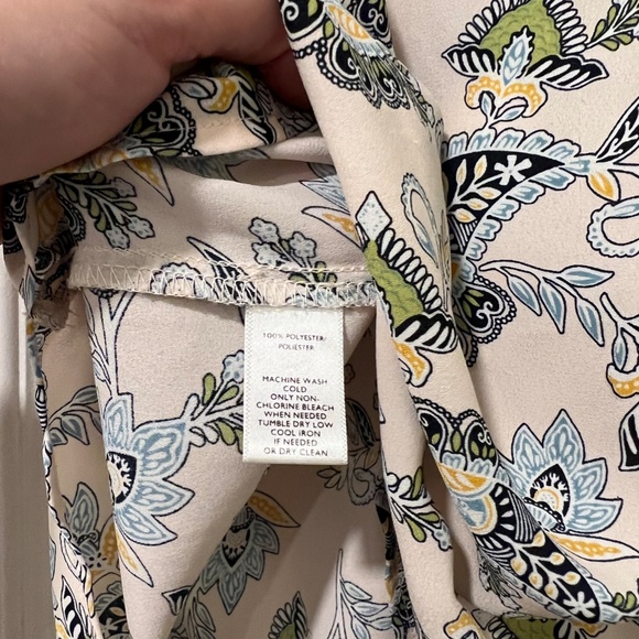 Loft - Floral Paisley Ruffle Henley Shell - Picture 3 of 5